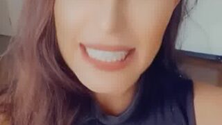 Lisa Marie Varon – Hot Tiktoker