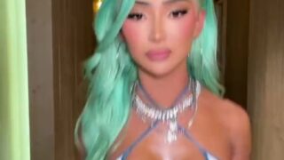 Nikita Dragun Show Lustful Body in sexy Bikini