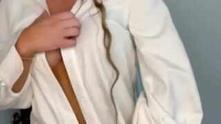 Mandy Rose onlyfans leak – lustful body in towel