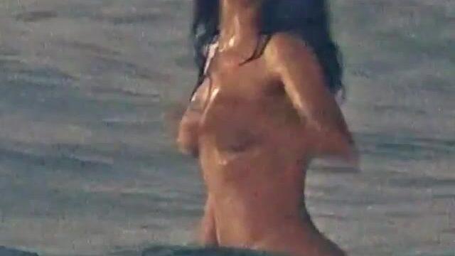 Salma hayek sextape – Full nude show off perfect tits on beach