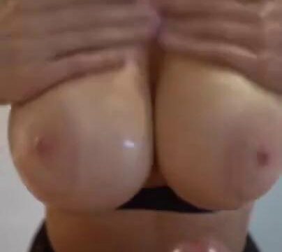 Rose Hart Nude Oil Titty Fuck Onlyfans Video Leaked