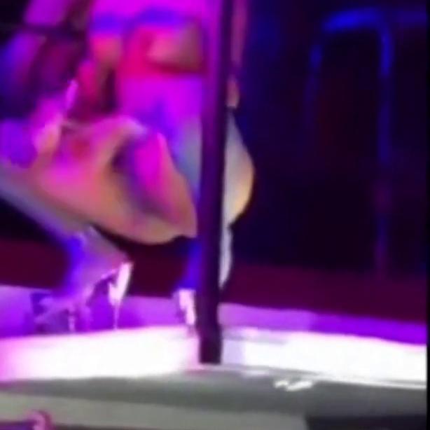 Cardi B Nude Stage Stripper Pussy Bottle Video Leaked