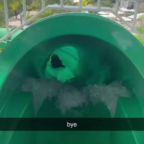 Charli D’Amelio Bikini Waterpark Video Leaked