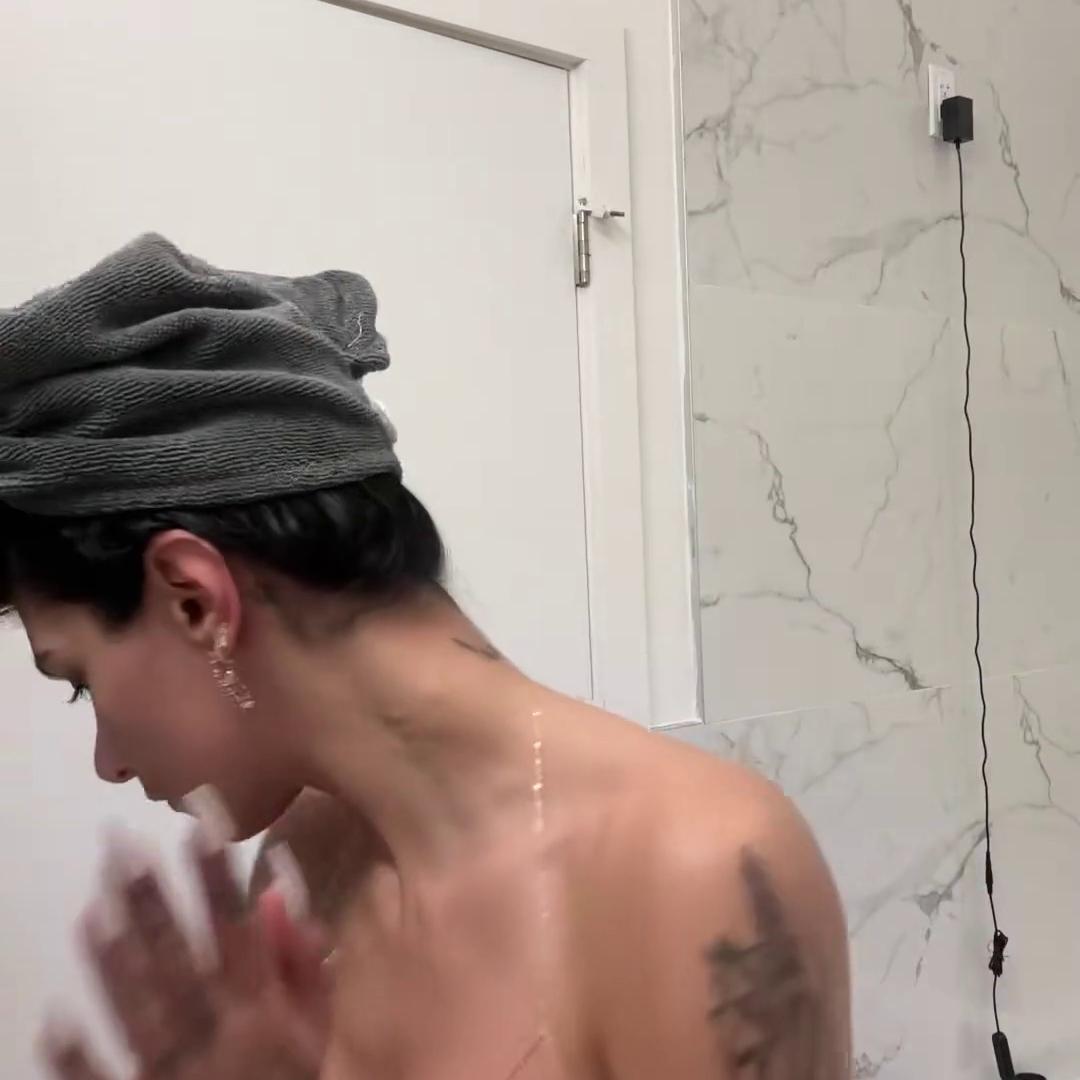 Mia Khalifa Nude Dressing Onlyfans Video Leaked