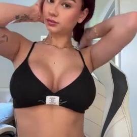 Andie Elle Showing Off Perfect Body