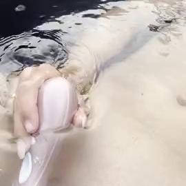 Mdemma – Using a Vibrator on Her Clit While Relaxing in a Hot Tub