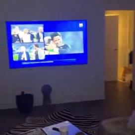 Callmeslooo – Slutty Girlfriend Getting Pounded in Living Room